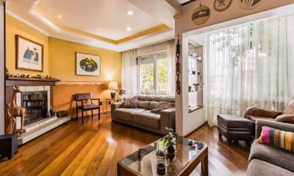 Casa com 3 quartos à venda na Rua Ivan Iglesias, 71, Jardim Itu Sabará, Porto Alegre por R$ 850.000