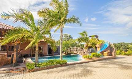 Casa à venda na Estrada da Pimenta, 2599, Águas Claras, Viamão por R$ 3.000.000