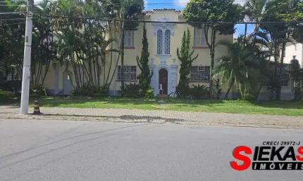 Casa comercial de alto padrão no jardim paulista: 9 salas, 6 banheiros e 237m² em são paulo-sp