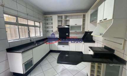 Sobrado com 3 quartos, Vila Galvão, Guarulhos - R$ 900 mil, Cod: 13446