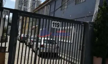 Casa à venda na Rua Diogo Farias, 07, Centro, Guarulhos