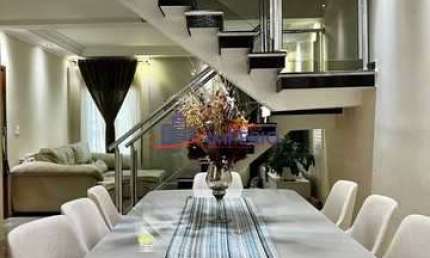 Sobrado com 3 dorms, Vila Milton, Guarulhos - R$ 900 mil, Cod: 4076
