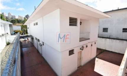 REF: 16.148 Prédio Comercial no Pacaembu com 575 m² a.u. e 670 m² de terreno, 2 pavimentos, espaços amplos, edícula, banheiros e vagas
