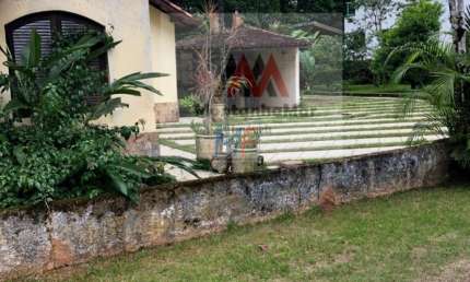 REF 16.245 Excelente Casa Assobradada muito bem  localizada Cond. Park Imperial, 360 m²  area construída,  4 dormitórios , churrasqueira.