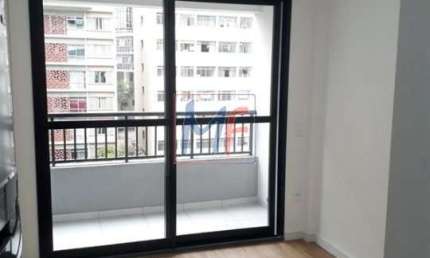 REF 16.410 Lindo apto no Centro de São Paulo, de 21 m²a.u., 1 suíte, sacada, todo mobiliado com móveis planejados, 1 vaga e Lazer.