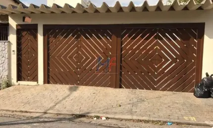 REF 16.453 -  Lindo Sobrado  Jardim do Colégio, 200 m² a.u., 4 dormitórios,(2 suítes), sala, cozinha, lavanderia, piscina, área gourmet e 2 vagas.