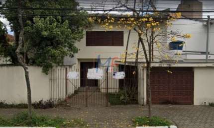 Sobrado no bairro Planalto Paulista, 230 m² a.u., 3 suítes, sala, cozinha, área de serviço, churrasqueira, forno de pizza e 3 vagas . REF 16.465 -