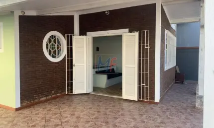 Excelente casa em Caraguatatuba, 210m² a.u., 3 quartos (1 suíte),  sala, cozinha, banheiro, varanda, churrasqueira e 4 vagas. (REF: 16.647)