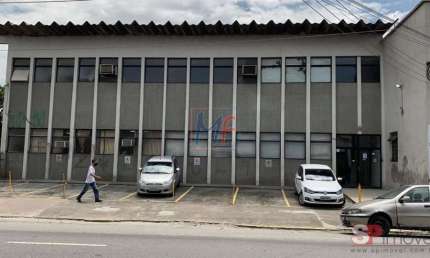 REF 16.725 - Excelente prédio comercial à venda no Pari (Zona Norte), com 1.545 m² a.u. , varias salas, banheiros  , galpão e 8 vagas. ZEMP.