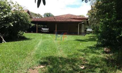 REF 16.736 - Lindo sitio no bairro  Alto Igaratá. 480m² a.c, 24mil m² terreno, 4 dorms ( 2 suítes), varanda,  vagas garagem  em condomínio.