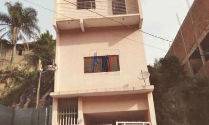 Excelente sobrado em Caieiras, 145m² a.u, 125 m² de terreno, 3 quartos, sala, cozinha, lavanderia e 2 vagas. Aceita permuta (REF 17.043).
