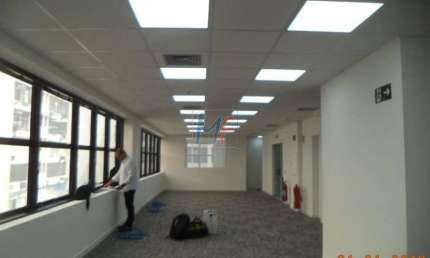 Excelente Conjunto Comercial na Vila Buarque,  Repiública , amplo espaço, 7 andar  e com 10 vagas de garagem, 376 m² a.u. - REF 17.400.