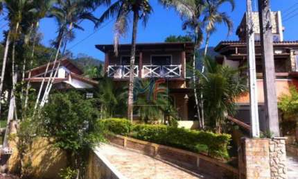 EXCELENTE CASA COND. FECHADO PARK IMPERIAL  5 DORMS(4 SUITES), PISCINA, GARAGEM  E ESPAÇO GOURMET ! RUA SEM SAIDA. REF: 77