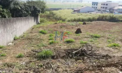 REF 7150 - Terreno comercial de 1.470 m²  ( 3 lotes de 10 x 40 mts) , localizado em Jundiaí- Mogi das Cruzes. Estuda propostas.
