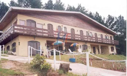 REF 8444 - Pousada  para Venda a 3 KM do Centro de Capivari em Campos  com 16 dorms, sendo , 16 suítes, 1000 m a.c. terreno c/22 mil m2.