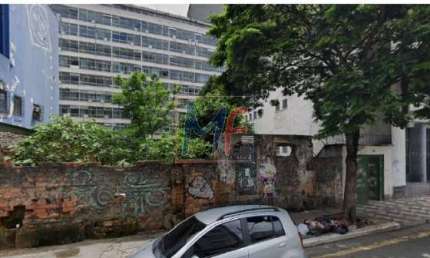 Ótimo terreno com 442 m², testada de 13 m², 224 m2 a.c.,  no bairro Bela Vista, excelente localização. Zoneamento: ZC. Não aceita permutas. REF: 12.189