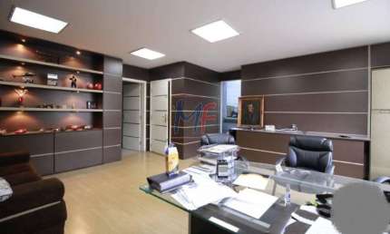 REF: 13.935 - Excelente Prédio no bairro Vila Graciosa, com 5 escritórios e um galpão comercial, mobiliado, possui 7 vagas, 780 m² total.
