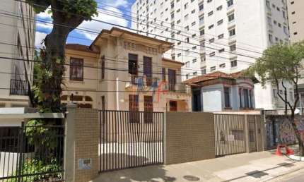 Casarão Sobrado no bairro Consolação construído no século XX, tombado pelo patrimônio Histórico Nacional. Com 720 m² REF: 14.068 -