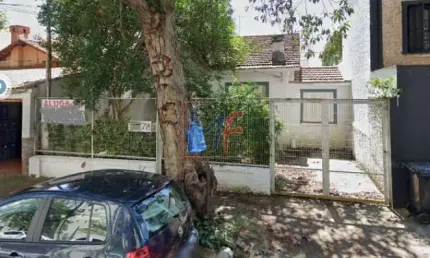Excelente Casa Campo Belo, para fins comercial ou residencial, 8 salas , entrada lateral, quintal e 1 vaga. Z. ZEU. REF: 14.073