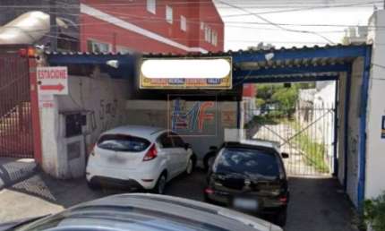 REF: 14.879 Excelente Terreno localizado  em Pinheiros com  350 m² de área, frente 7 metros, ZONEAMENTO ZM. Não aceita permutas.