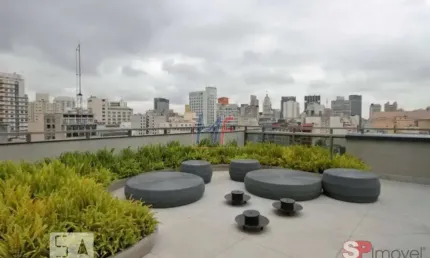 Excelente apto studio na República, 29m² a.u., 1 dormitório, cozinha, banheiro, varanda, lazer. Prox. Metrô República (REF 17.525)