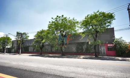 Excelente Terreno com 4.073 m² e  1.362 m² a.c., testada de 66 metros ,  para Locação no bairro Jaguaré. Zoneamento: ZPI- 1 - REF 9989