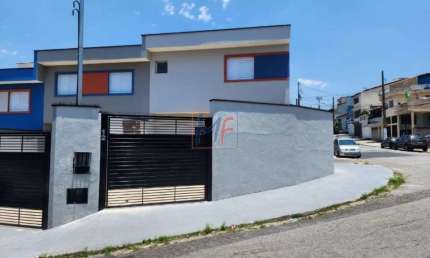 Excelente sobrado na Cidade Líder, 68m² a.u., 2 dormitórios (2 suítes), sala, cozinha, lavanderia e 2 vagas (REF 17.429)