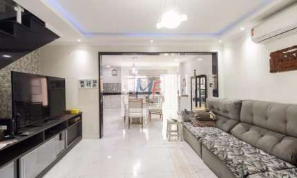 Excelente sobrado no Tatuapé, 200m² a.u., 3 quartos (2 suítes), sala, cozinha, quintal, entrada lateral e 2 vagas cobertas (REF 18.086)