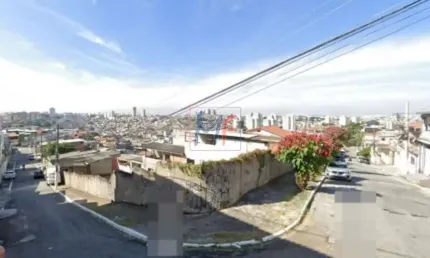 Excelente terreno no Jardim Peri, 500 m² de área, 86 m2 a.c., ZEIS 1 ,  frente 47 m ,para duas ruas e vista para o centro da cidade (REF 18.635)