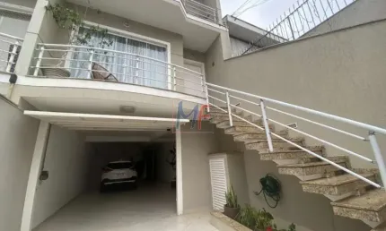 Excelente sobrado na Vila Dom Pedro II, com 205m² a.u., 3 dormitórios (3 suítes), sala, cozinha, área gourmet, ofurô, 4 vagas  (REF 18.982)
