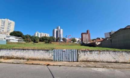Excelente terreno no Campestre, em  Santo André - SP, com 5.644 m² de área, nas proximidades da Av. Tietê. Ótima oportunidade! Agende sua visita!  (REF 19.125)