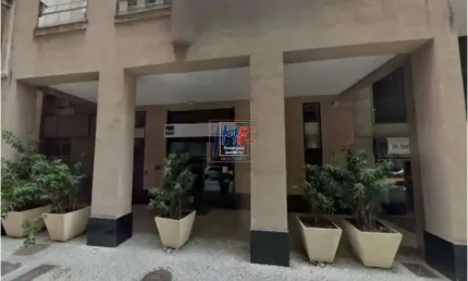 Excelente prédio comercial com 6 andares localizado no centro, com 881 m² a.c., , 206,50 m² terreno. não aceita permutas! ref: 19.322