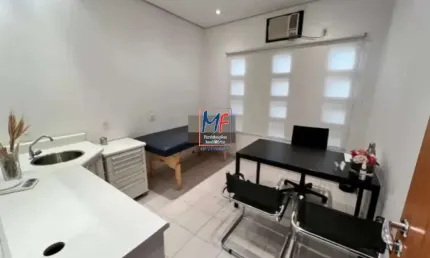 Excelente prédio comercial na Vila Andrade, com 600 m² a.c., 300 m² terreno ,  testada de 10m, Zoneamento ZM. Não aceita permuta. Prox. Av. Giovanni Gronchi REF 19.567