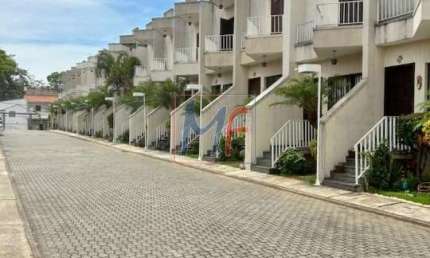 Excelente sobrado em cond. fechado na Vila Bela, 99m² a.u., 2 dormitórios (2 suítes), sala, cozinha, área de serviço, 2 vagas (REF 18.897)