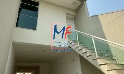 Excelente Sobrado localizado no bairro de Camilópolis (ABC), com 181 m²  a.u., 3 dorms., (sendo 1 suíte), sala de estar e jantar, cozinha e 5 vagas. REF: 19.934