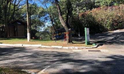 REF: 12.042 Ótimo terreno  em Condomínio com 1.500 m² no bairro Sausalito.  Documentação está em dia, aceita permuta e financiamento.