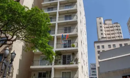 Excelente Apartamento localizado no bairro República , 11 andar , mobiliado, com 30m² de a,u, 1 dormitório, sala, cozinha e 1 banheiro , varanda e garagem . REF: 19.520
