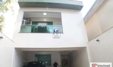 Excelente sobrado em Santos/SP, com 300m² a.u., 3 dormitórios (3 suítes), sala, cozinha, despensa, escritório, área de serviço, área gourmet, piscina, 4 vagas (REF 19.962)