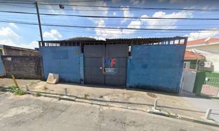 Excelente galpão no Jaraguá, com 320 m² a.c., 575 m² terreno , testada de 12m, Zoneamento ZEIS-1. Analisa permuta. Prox. Rua Felicíssimo de Sousa (REF 19.596)