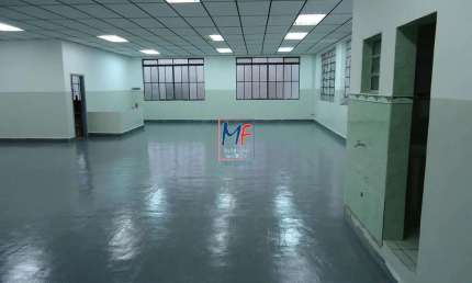 Excelente prédio comercial em São Caetano do Sul, com 2 andares, cozinha, 4 banheiros, energia trifásica, pé direito de 5m, várias salas e 10 vagas (REF 19.900)