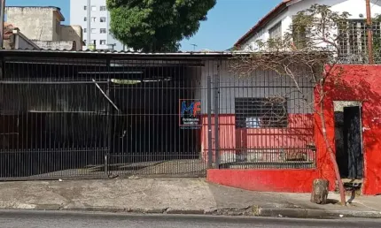 Excelente terreno Jd. Previdência, com 508 m² , testada 10 m, 179 m2 a.c.,  ZM, com casa, galpão e oficina. Aceita permuta. Prox. Av. Pres. Tancredo Neves (REF 19.841)