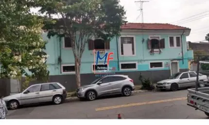 Excelente terreno no Cambuci, com 190m² a.u., composto por 02 casas e 01 vaga. Prox. Av. Dom Pedro I (REF 19.847)