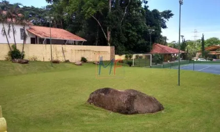 REF 8370- Terreno com  dois lotes 602 mts, todo desmatado , campo de futebol, totalmente plano e gramado em Cond. Fechado Park Imperial