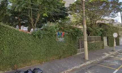 Excelente Terreno localizado em Ferraz de Vasconcelos com 3.000 m² de área total, duas frentes. Aceita propostas. ZONEAMENTO: ZMA-2. REF: 20.181
