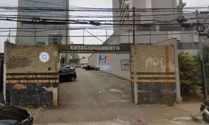 Excelente terreno na barra funda - sp,  com 2.897 m²  , 906 m2 a.c., duas testadas, uma de 37m e outra 10 m, plano, zoneamento zm. estuda permutas.  (ref 19.552)