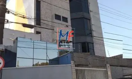 Excelente prédio comercial em São Bernardo do Campo, 665 m² a.u., com 3 andares, 8 banheiros, 17 salas grandes, auditório c/ capacidade para 100 pessoas (REF 19.902)