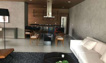 Excelente Apartamento Cobertura localizado no bairro Vila Olímpia, 215 m² de área útil, 3 dorms, sendo 3 suítes e 3 vagas e lazer. REF: 15.432