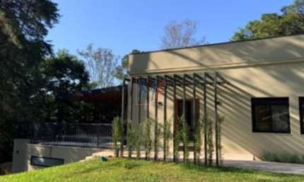 Excelente Casa em condomínio fechado em Atibaia, 405 m²  a.u., 1.200 me  a.t., 6 dorms., ( 5 suíte), 6 vagas, terraço, piscina, deck. REF: 18.717