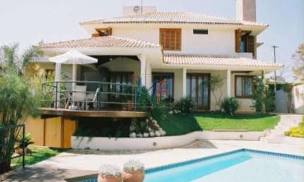 REF: 5307 - Lindíssima casa alto padrão em condomínio fechado Jundiaí, com 4 dorms sendo 2 suítes, armários, sala 3 ambientes, varanda.