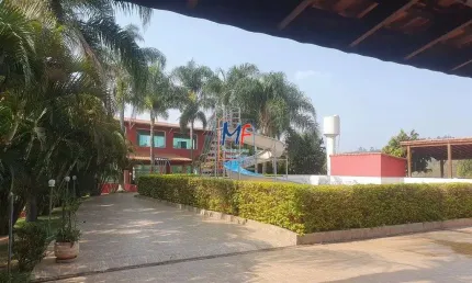 Excelente prédio comercial em Ponunduva, Cajamar/SP, com 2730 m² terreno, 254 m2 a.c.,  10 vagas. Aceita permuta por chácara ou sítio de menor valor (REF 20.311)
